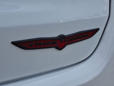 Certified 2025 Jeep Compass Trailhawk AWD/4WD image 30