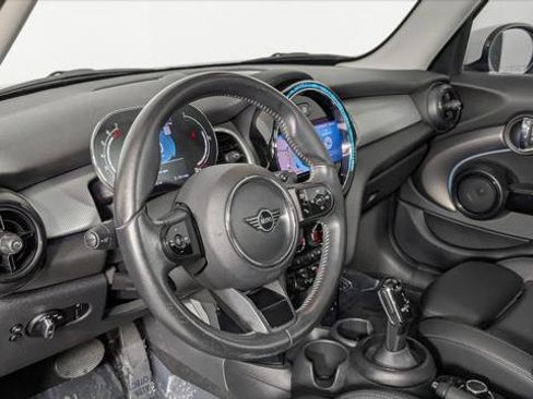 Used 2022 MINI Cooper S image 26