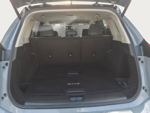 Used 2024 Nissan Rogue SL AWD/4WD image 15
