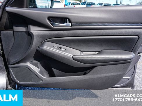 Used 2025 Nissan Altima 2.5 SV image 50