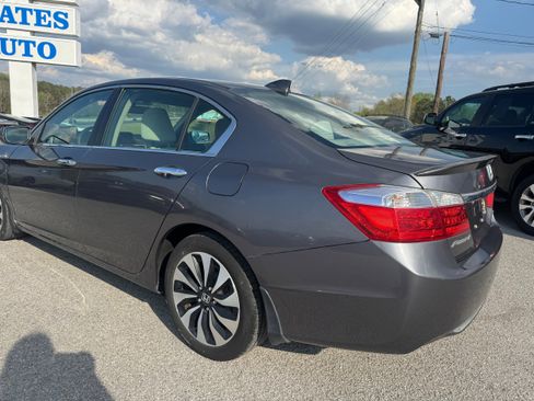 Used 2015 Honda Accord Hybrid Sedan image 3