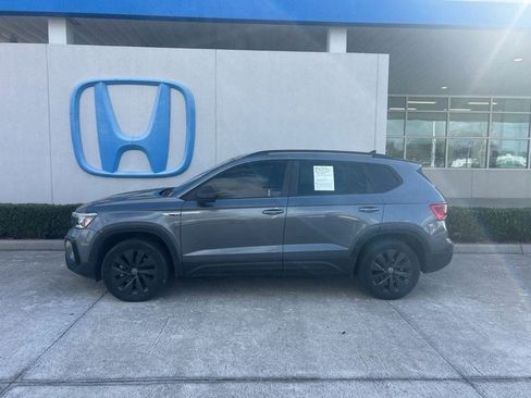 Used 2024 Volkswagen Taos S FWD image 5