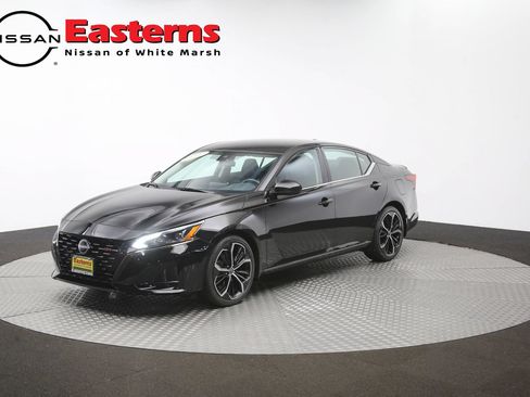 Used 2023 Nissan Altima 2.5 SR FWD image 54