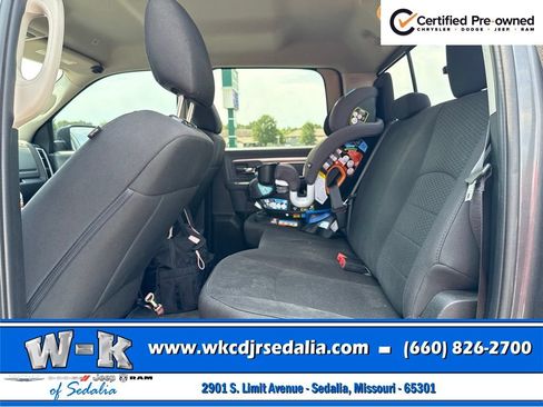 Used 2019 RAM 1500 Warlock AWD/4WD image 17