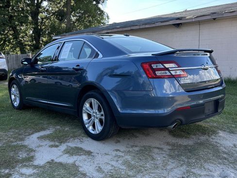 Used 2019 Ford Taurus SEL AWD/4WD image 4