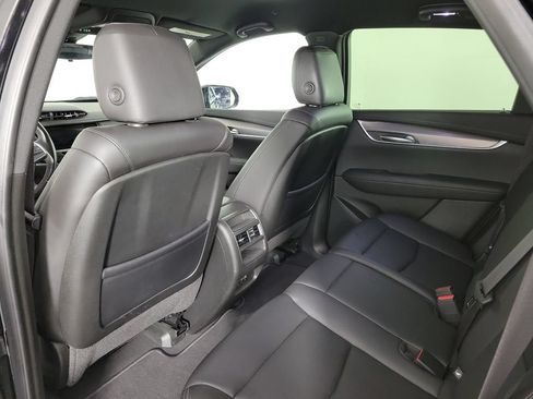 Certified 2023 Cadillac XT5 Luxury FWD image 12