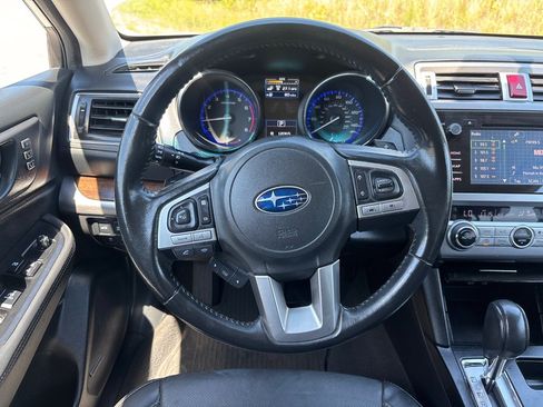 Used 2016 Subaru Outback 2.5i Limited AWD/4WD image 14