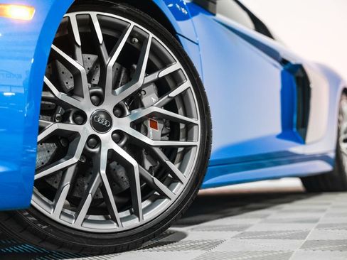 Used 2017 Audi R8 V10 plus AWD/4WD image 12