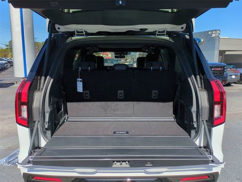 New 2025 Ford Expedition Platinum w/ Stealth Performance Package image 12