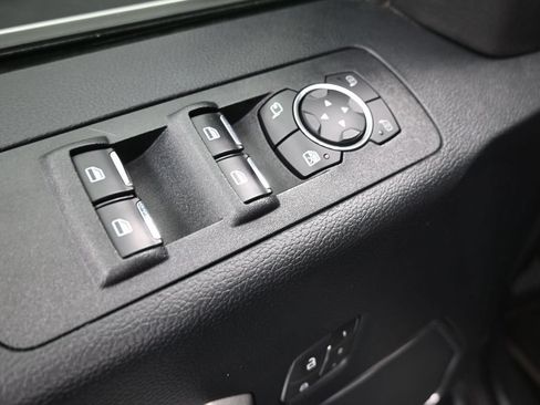Used 2018 Ford F150 Platinum w/ Equipment Group 701A Luxury AWD/4WD image 13