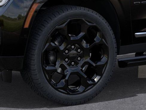 New 2026 GMC Yukon XL Denali w/ Denali Reserve Package AWD/4WD image 9