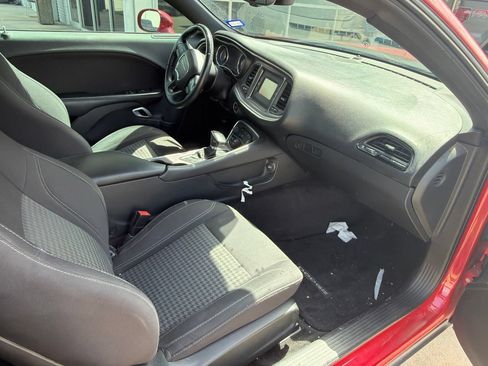 Used 2015 Dodge Challenger R/T w/ Quick Order Package 28B R/T RWD image 8
