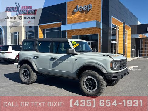 Used 2023 Ford Bronco 4-Door w/ Sasquatch Package image 1