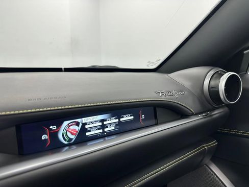 Used 2019 Ferrari Portofino RWD image 84