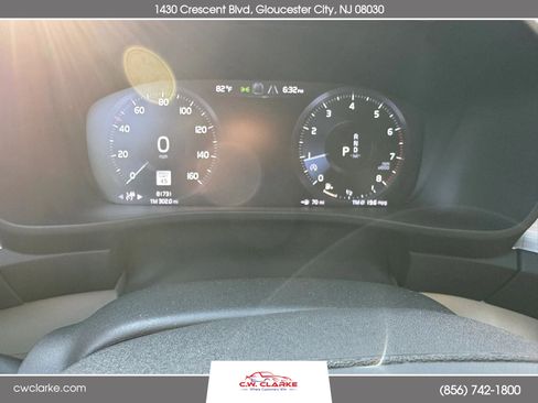 Used 2019 Volvo XC40 T5 Momentum AWD/4WD image 15