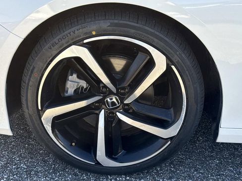 Used 2022 Honda Accord Sport image 11