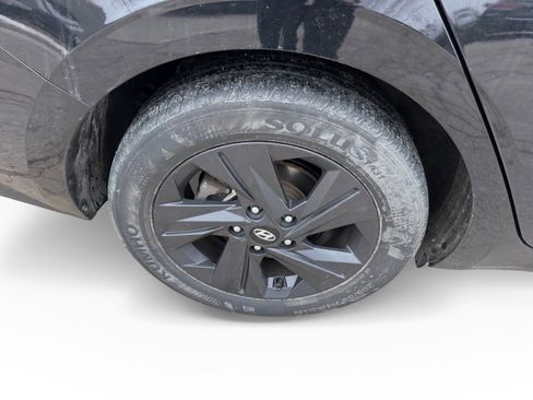 Used 2022 Hyundai Elantra SEL w/ Convenience Package image 17