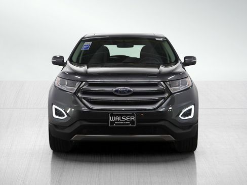 Used 2017 Ford Edge Titanium w/ Equipment Group 301A image 8