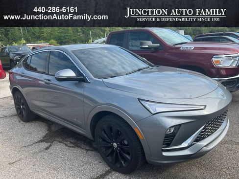 Used 2024 Buick Envista Avenir FWD image 1