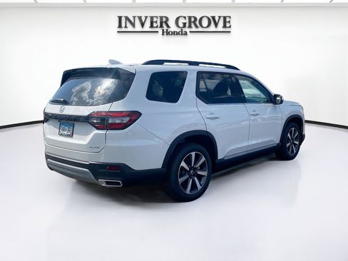 Certified 2025 Honda Pilot Elite image 5