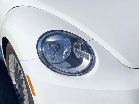 Used 2014 Volkswagen Beetle 1.8T image 5