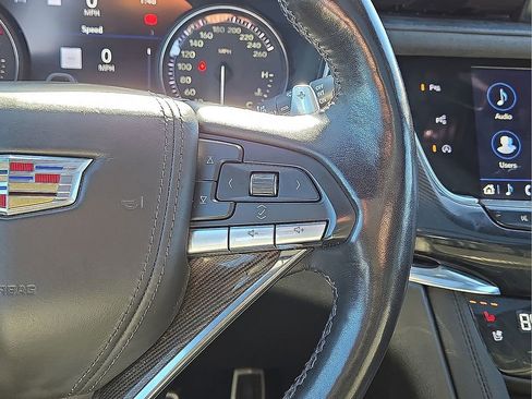 Used 2024 Cadillac XT6 Sport w/ Platinum Package image 21