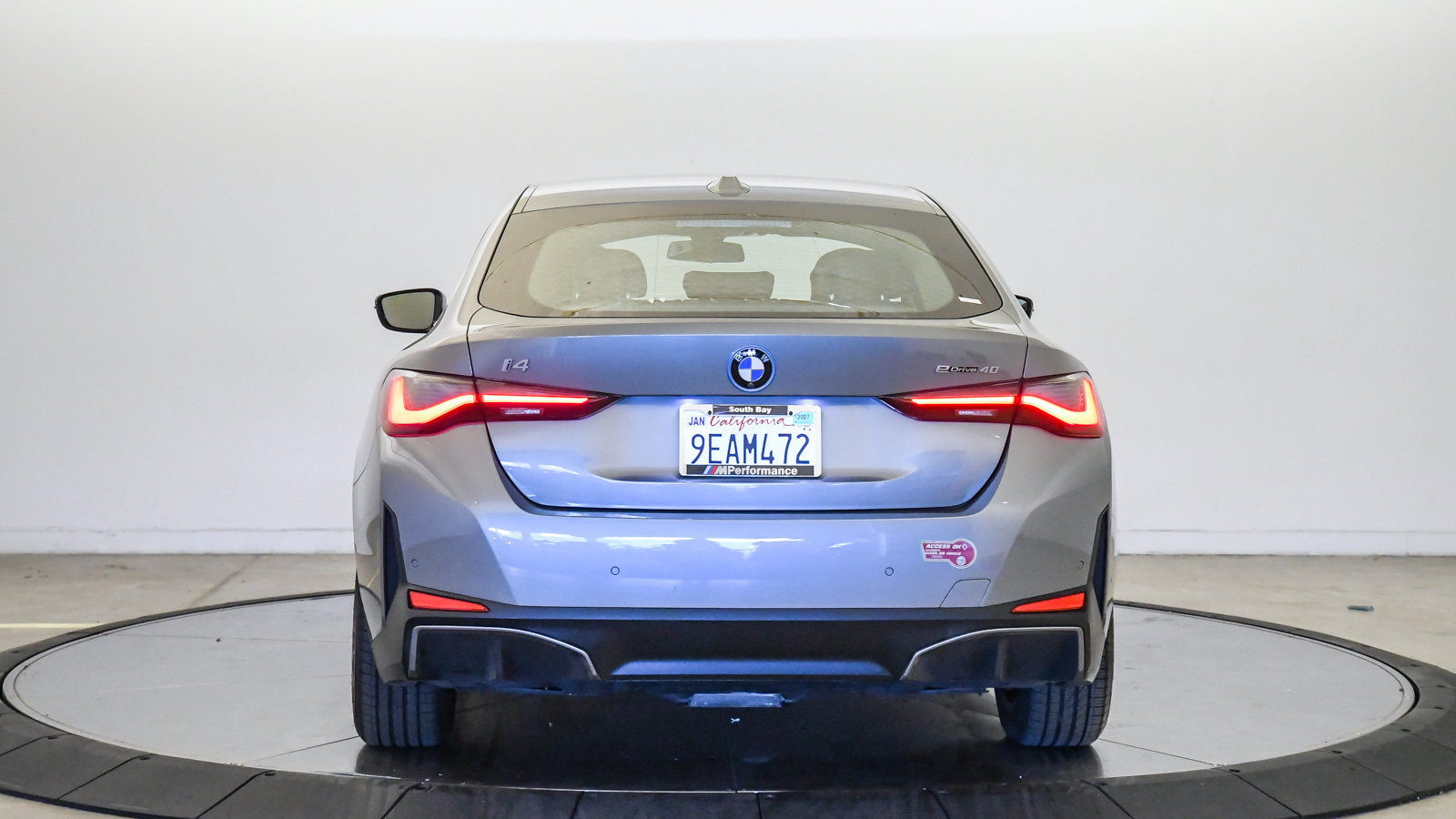 Used 2023 BMW i4 eDrive40 w/ Premium Package RWD image 3