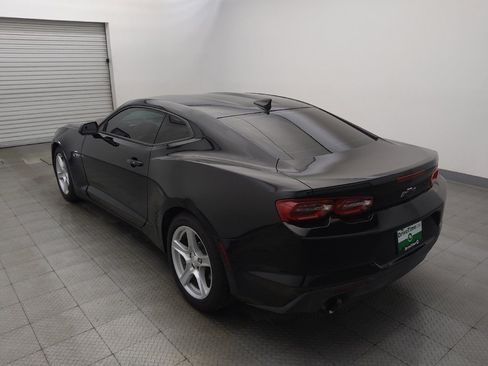 Used 2019 Chevrolet Camaro LT RWD image 5
