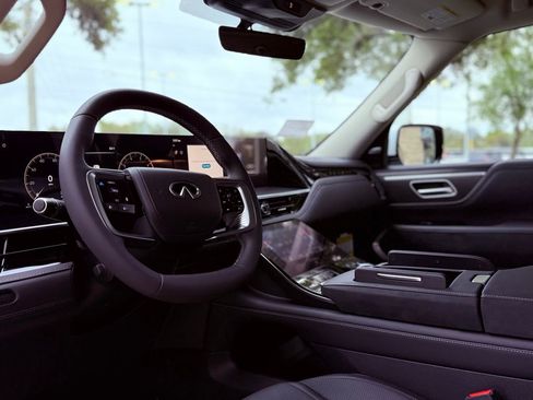 New 2026 INFINITI QX80 Luxe w/ Cargo Package AWD/4WD image 25