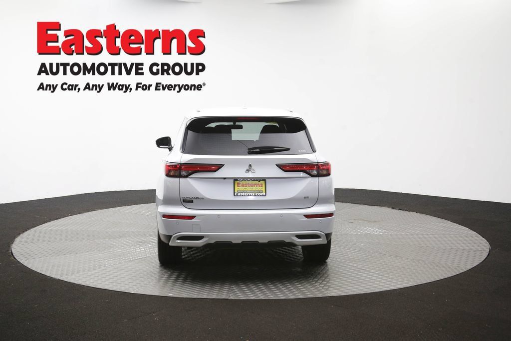 Used 2024 Mitsubishi Outlander SE AWD/4WD image 40