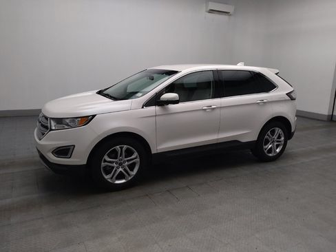 Used 2017 Ford Edge Titanium w/ Technology Package FWD image 2