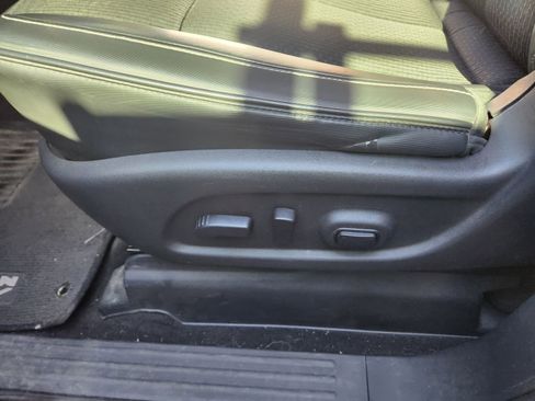 Used 2016 Nissan Titan PRO-4X image 13