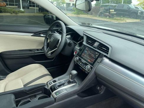 Used 2016 Honda Civic EX-T image 2