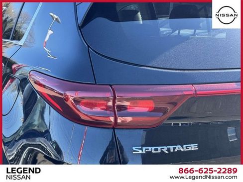 Used 2021 Kia Sportage EX w/ EX Technology Package image 11