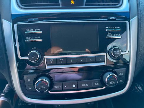 Used 2018 Nissan Altima 2.5 SV FWD image 22
