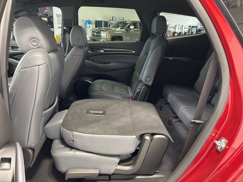 Used 2024 Buick Enclave Essence w/ Technology Package image 33