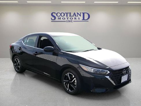 Used 2024 Nissan Sentra SV FWD image 4
