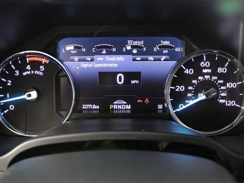 Used 2022 Ford F450 Lariat w/ Lariat Ultimate Package image 31