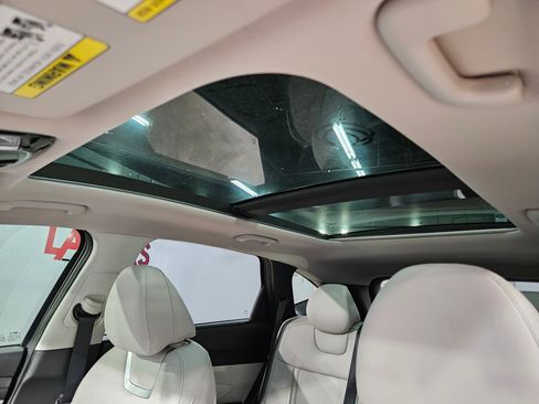 Used 2025 Hyundai Tucson Limited AWD/4WD image 26