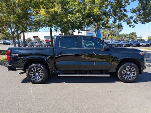 Used 2024 Chevrolet Colorado LT w/ LT Convenience Package III image 7