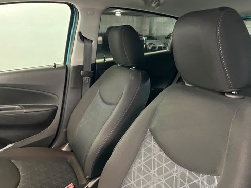 Used 2022 Chevrolet Spark LT image 17