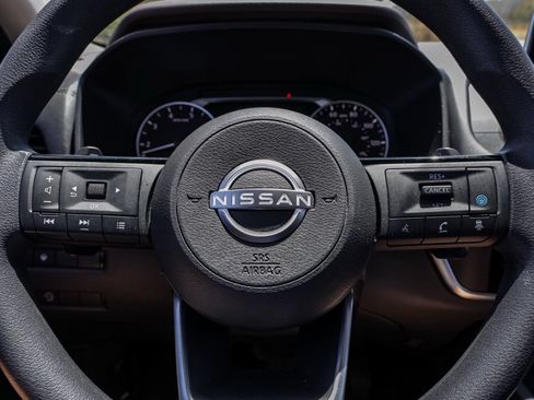 Used 2023 Nissan Rogue SV FWD image 24