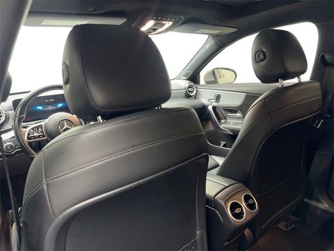 Used 2020 Mercedes-Benz A 220 image 32