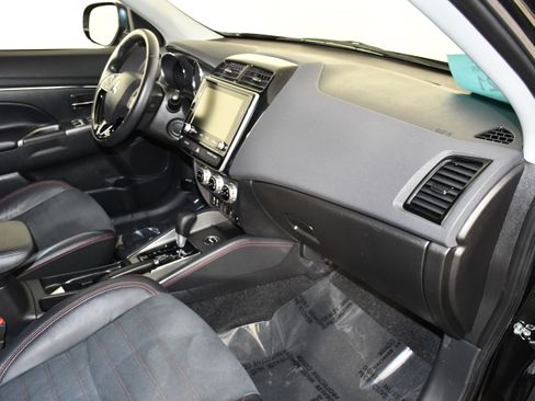 Used 2022 Mitsubishi Outlander Sport SE AWD/4WD image 40