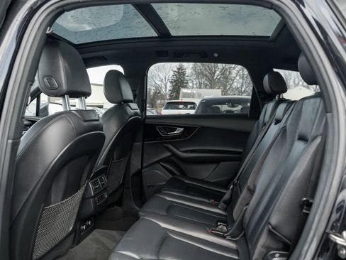 Used 2018 Audi Q7 3.0T Premium Plus w/ Premium Plus Package image 8