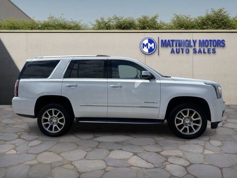 Used 2018 GMC Yukon Denali image 2