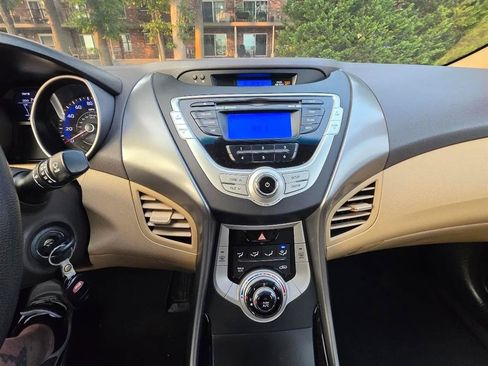 Used 2012 Hyundai Elantra GLS w/ Preferred Pkg 3 FWD image 14