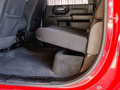 Used 2024 Chevrolet Silverado 2500 Custom w/ Custom Convenience Package image 33