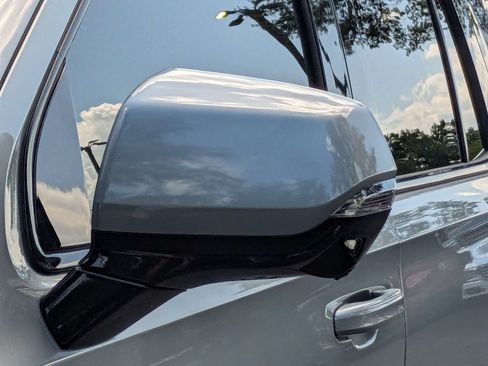 Certified 2025 Cadillac Escalade Sport Platinum w/ LPO, Floor Liner Package AWD/4WD image 11