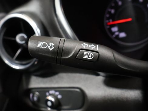 Used 2022 Chevrolet Blazer LT image 36